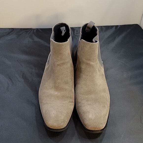 EXPRESS ALMOND TOE SLIP-ON MEN'S LEATHER BOOT - Picture 4 of 16